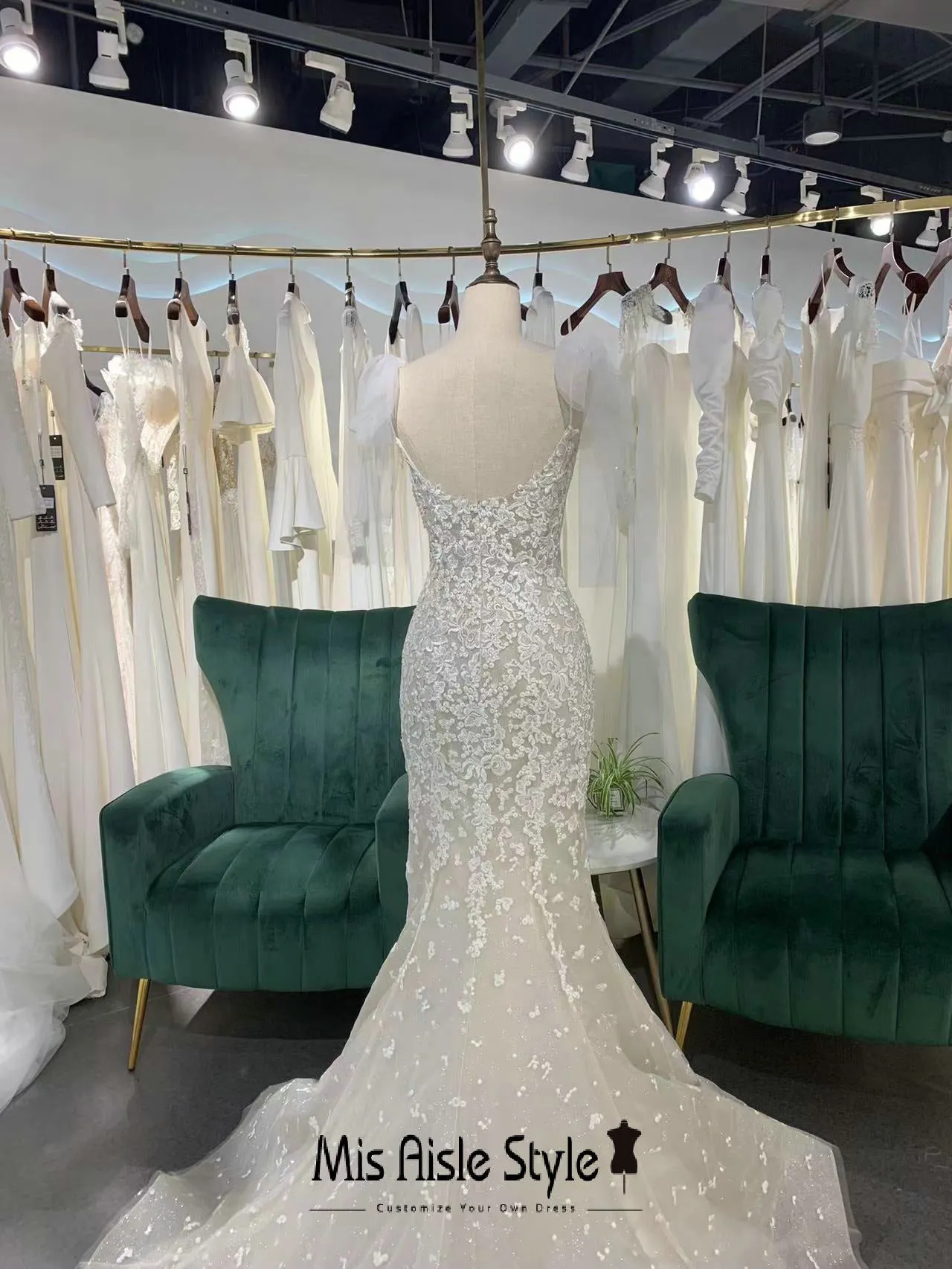 Classic Fit and Flare Summer Lace Wedding Dress