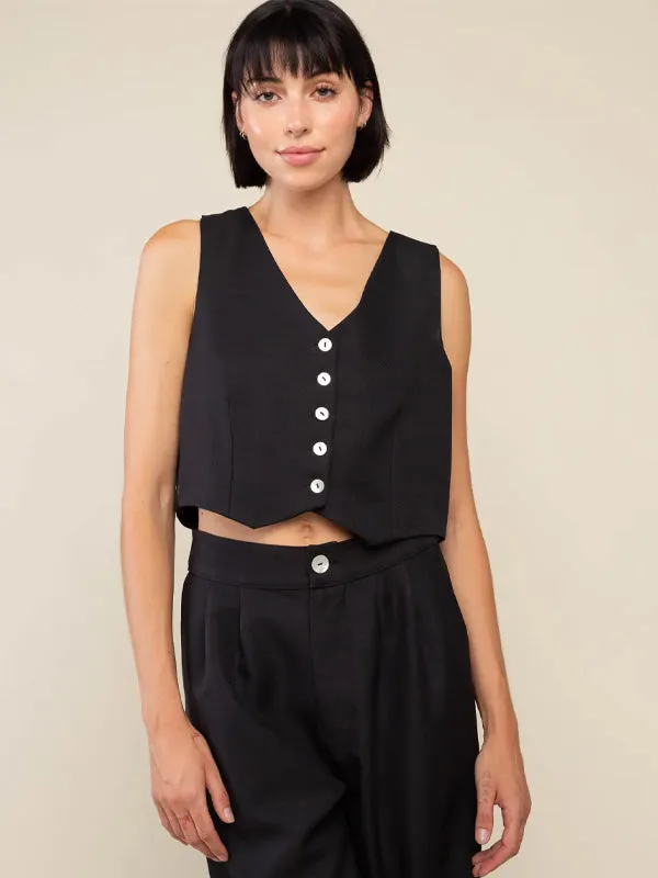 Landen Vest: Black