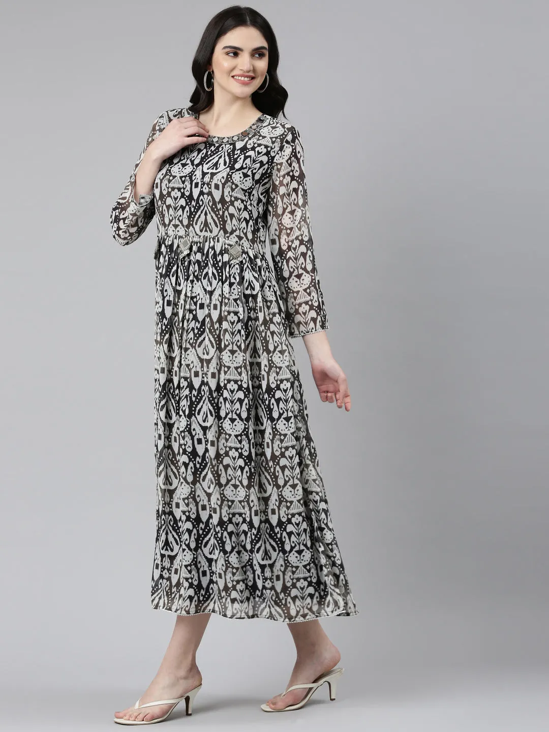 Neeru's Black Straight Casual Printed Dress